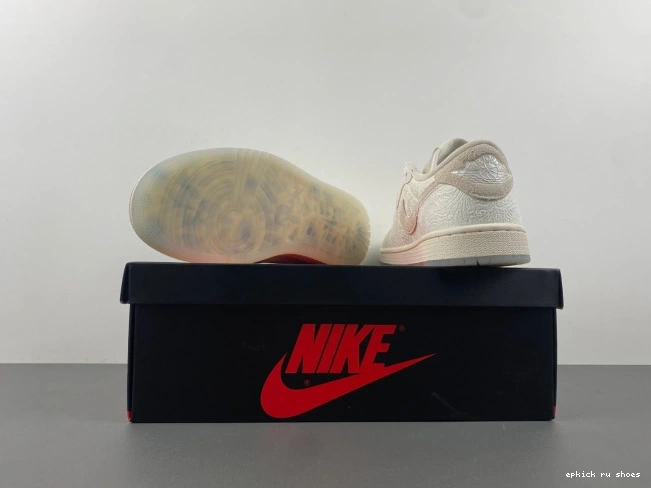 Cheap Jordan Retro FZ0455-200 OG Chris Low Paul 1 0724